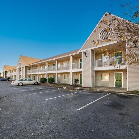 Hometowne Studios By Red Roof Spartanburg - Asheville Highway Southern Shops Exteriér fotografie