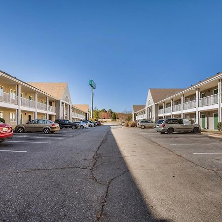Hometowne Studios By Red Roof Spartanburg - Asheville Highway Southern Shops Exteriér fotografie